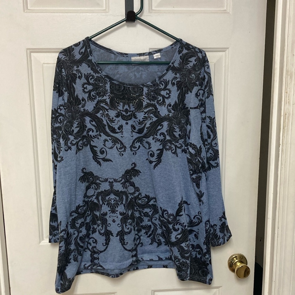 3/$20…bundle and save …
Cute 18/20 3/4 sleeve top